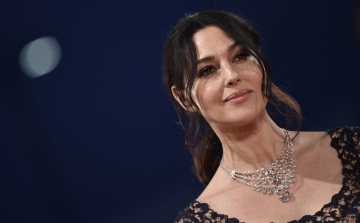 Díjat kap Monica Bellucci és Jean-Paul Belmondo 